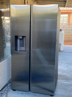 SAMSUNG SIDE BY SIDE REFRIGERATOR