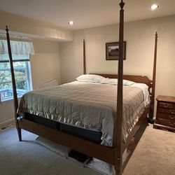 California King 4-Poster Bed Frame