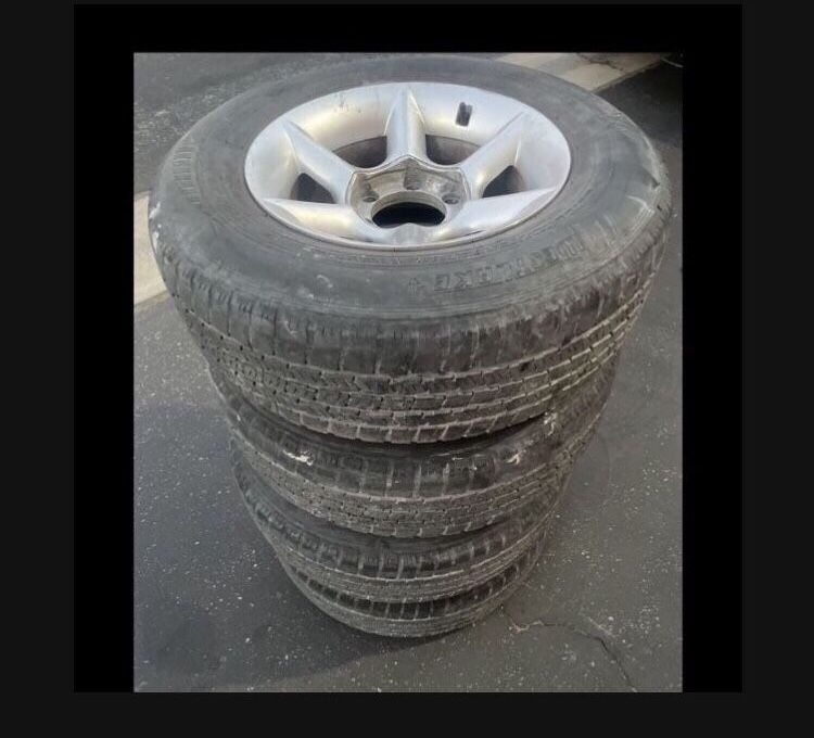 4 X 215/75r15 6x5.5 6x139.7 4Runner Tacoma  Stock  Rims With Tires!!!!