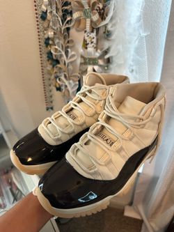 Jordan 11’s  size: 8 women’s