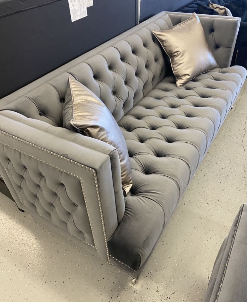 Furniture Mattress Area Rug Sale