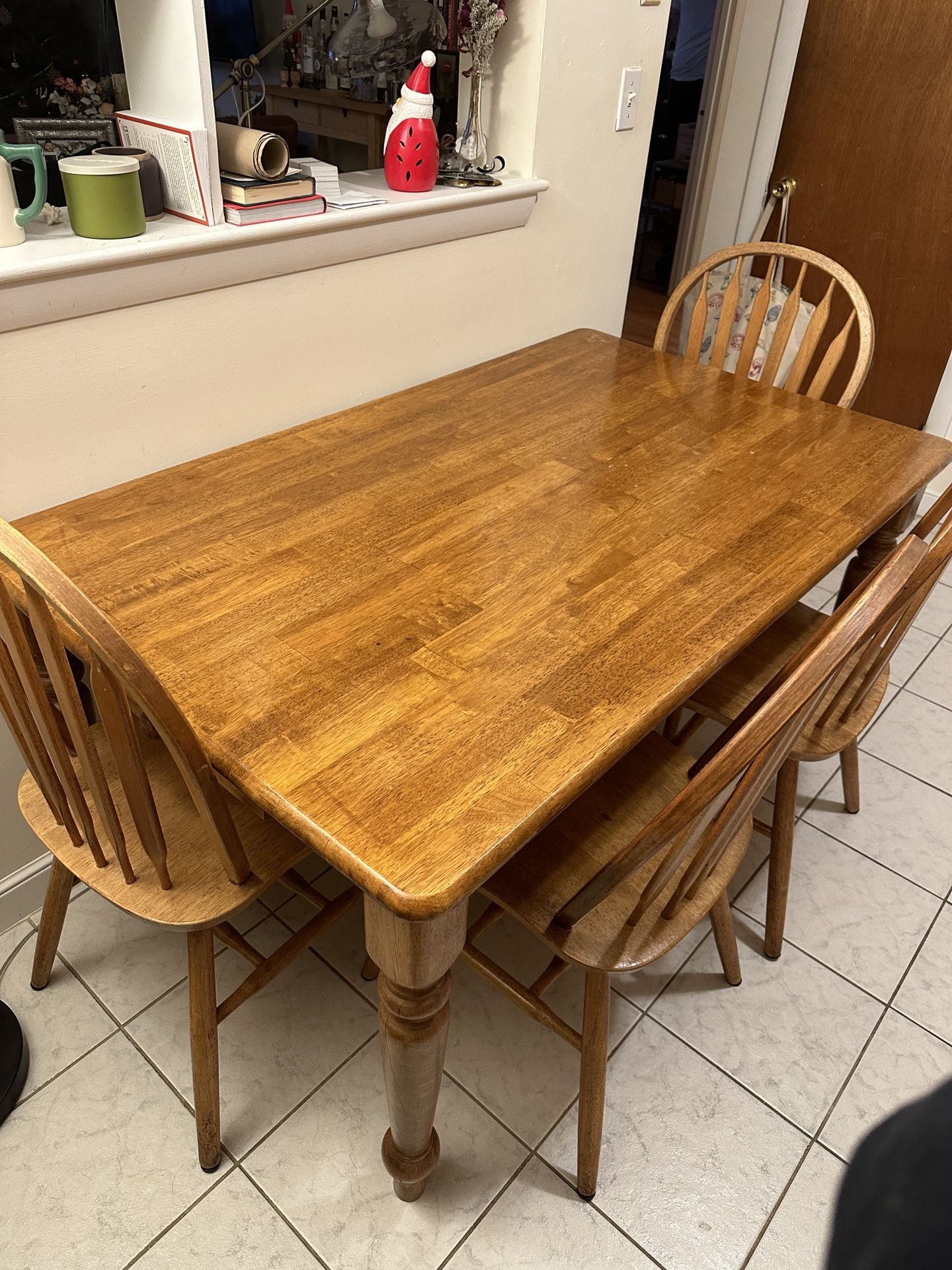 Wooden Dining Room Table With Chairs