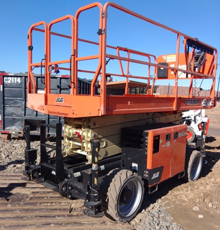RT Scissor Lift 32’