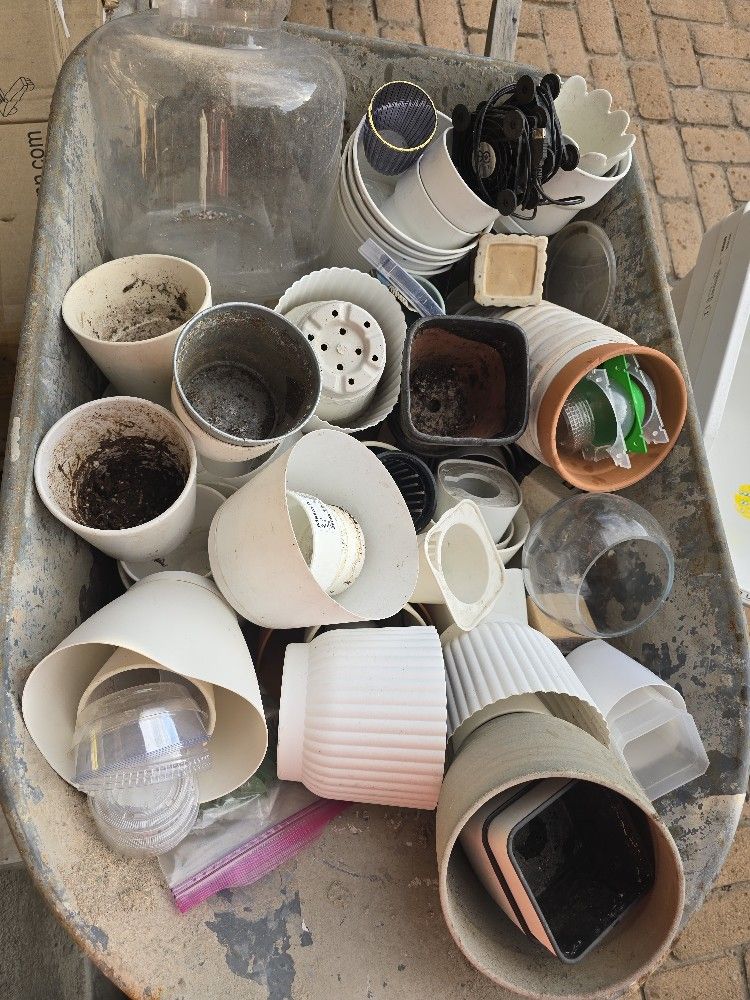 Pots *MUST TAKE ALL*