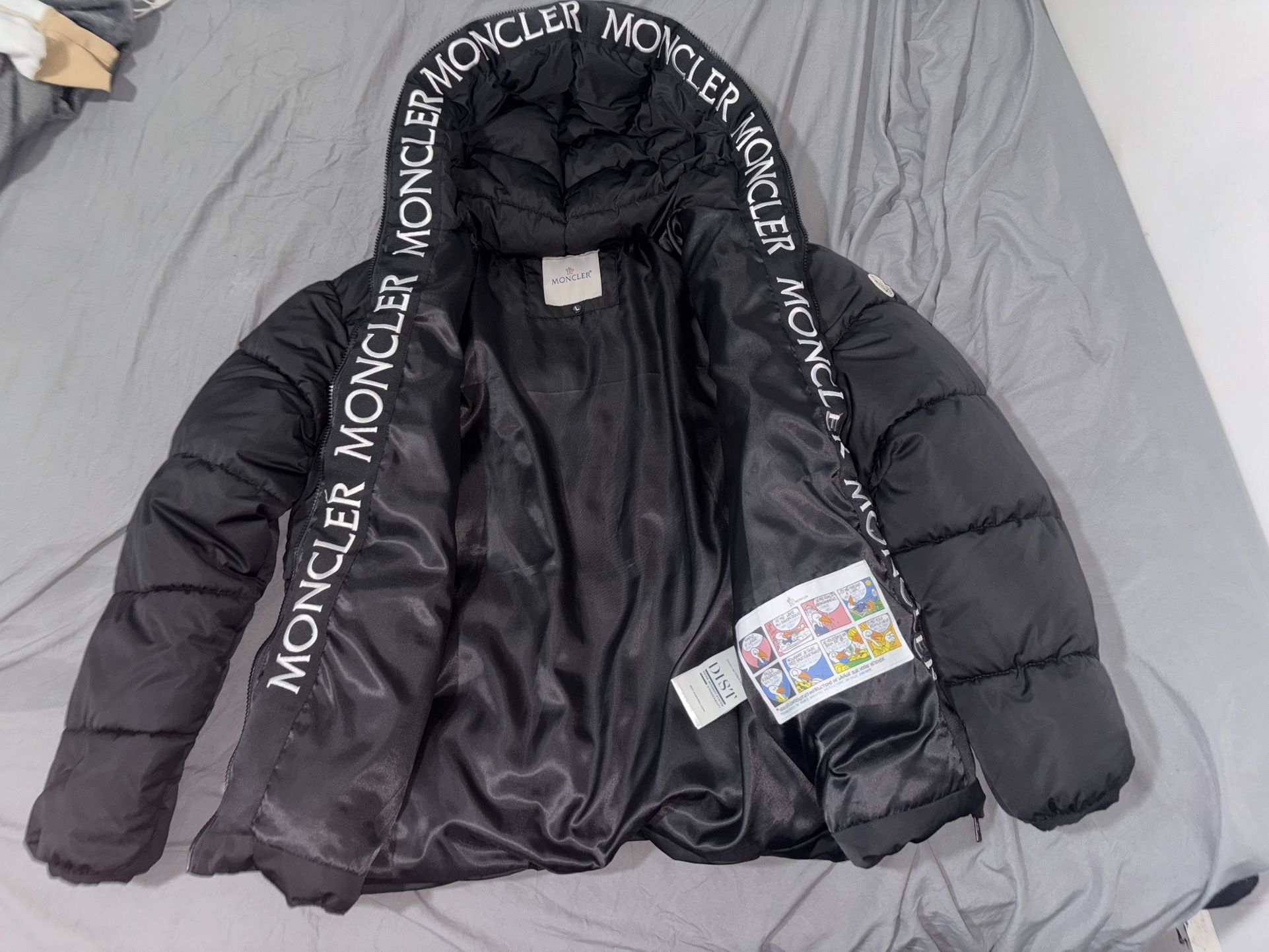 Men’s Moncler jacket Size L