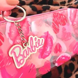 Makeup bag/8 beauty blenders + Barbie keychain 🩷💋❤️💋
