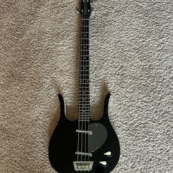 Danelectro Longhorn Bass guitar