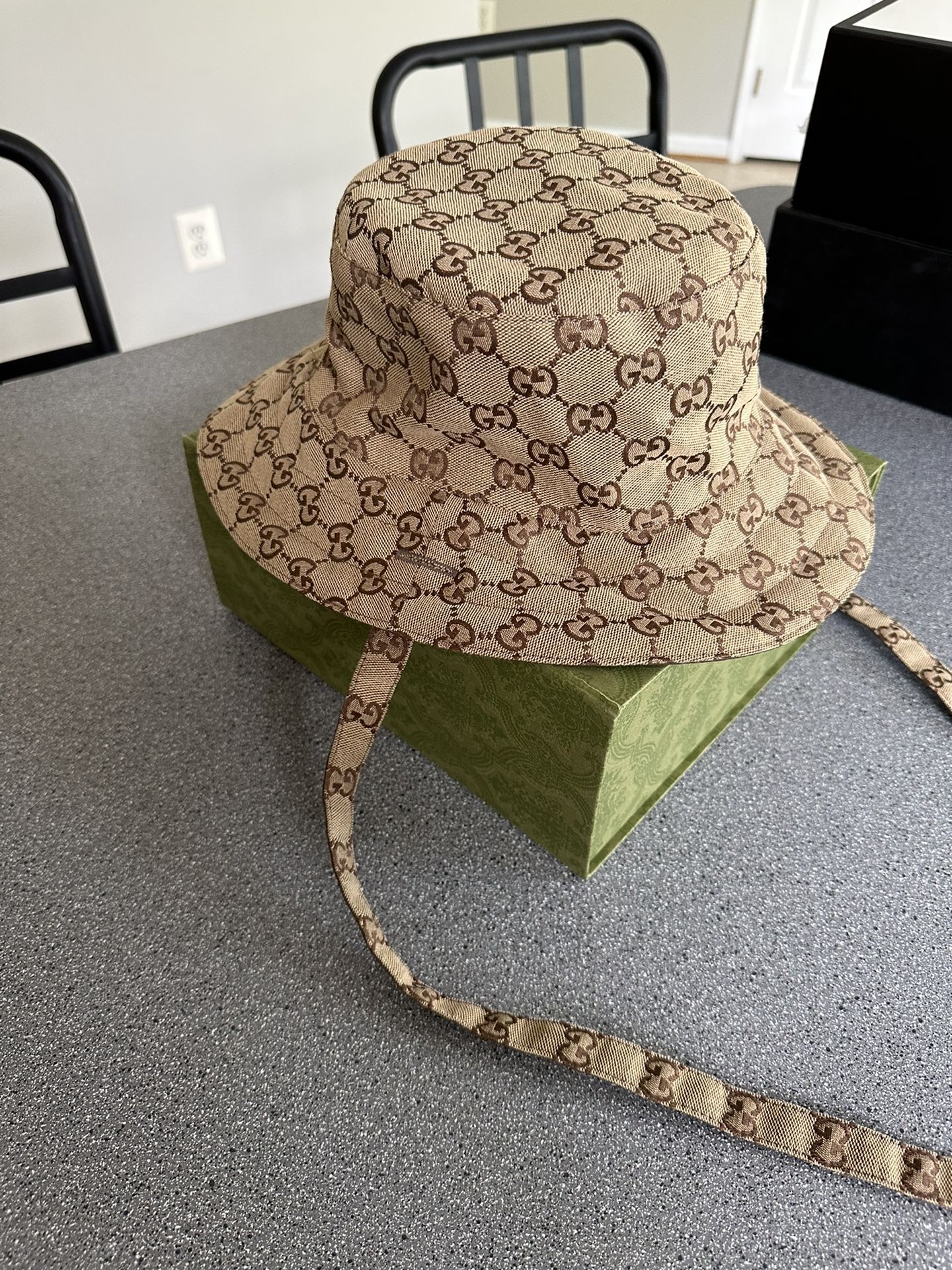 Reversible Gucci Bucket Hat