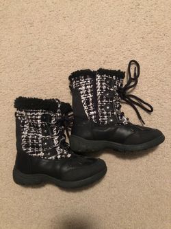 London fog boots size 8
