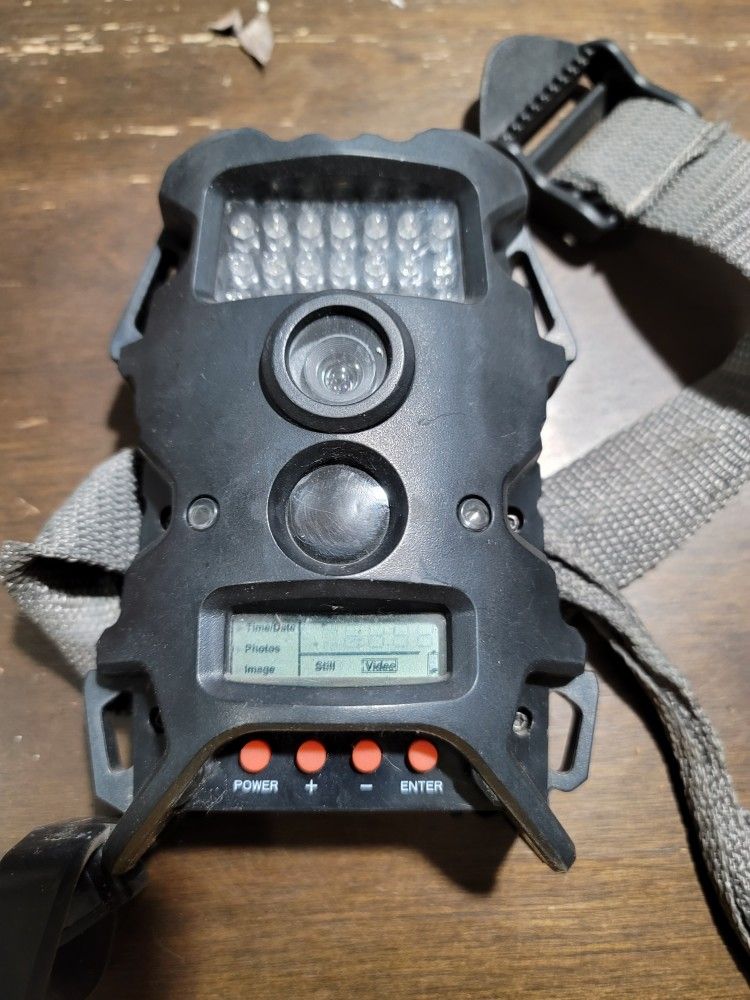2 Trail Cameras