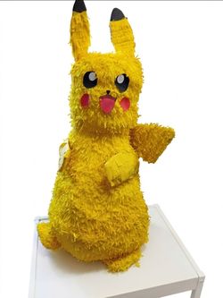 Pikachu piñata