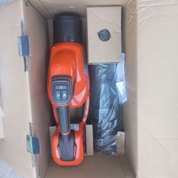 Husqvarna 40v blower (tool only)