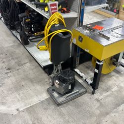 Clarke BOS-18 Low Speed Orbital Visit Floor Machine