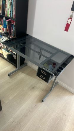 Art Table 
