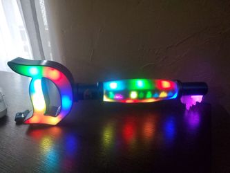 Disney Light Up key ( no pin inside)