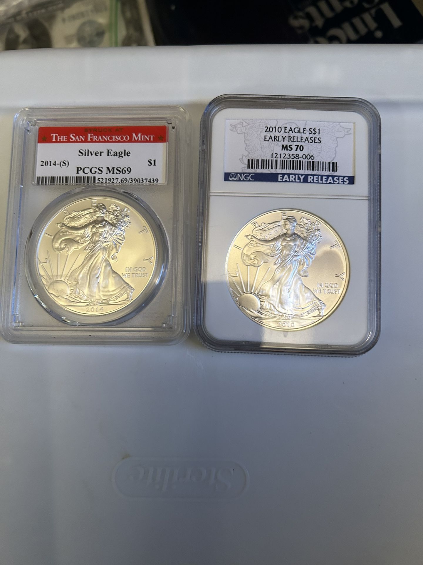 Two Silver Eagle 2010 and Eagle 2014 (S(