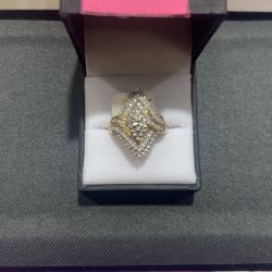 10K LDS Cluster Diamond Ring ( Read Description )