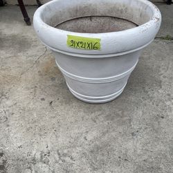 Good Conditions Pots