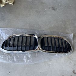 BMW 330i OEM Grill