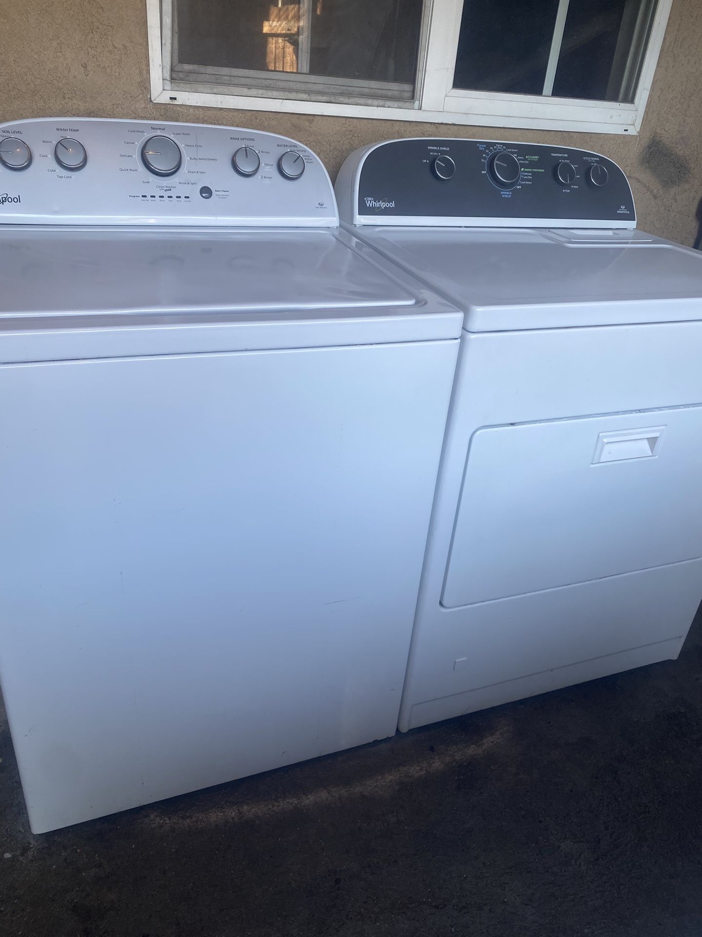 Whirlpool Washer And Gas Dryer
