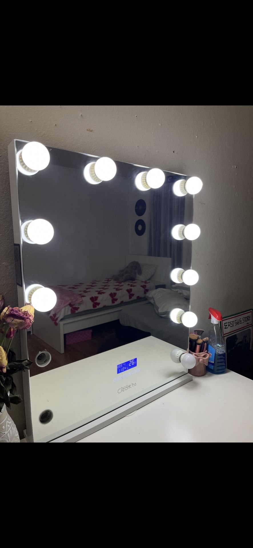 Mirror. Whit. Bluetooth