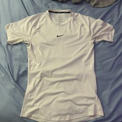 nike compression shirt