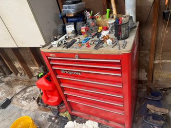 Snap on tool box with key
