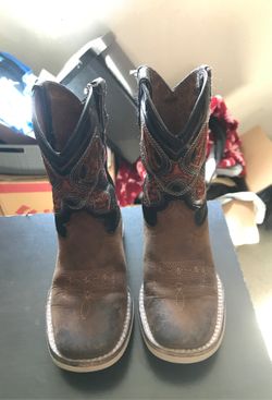 Kids boots