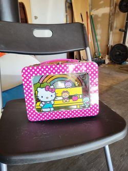 Hello Kitty tin lunch box