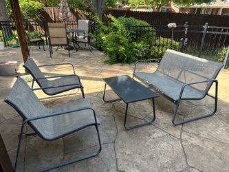 4-Piece Outdoor Patio Furniture Set – $30 OBO