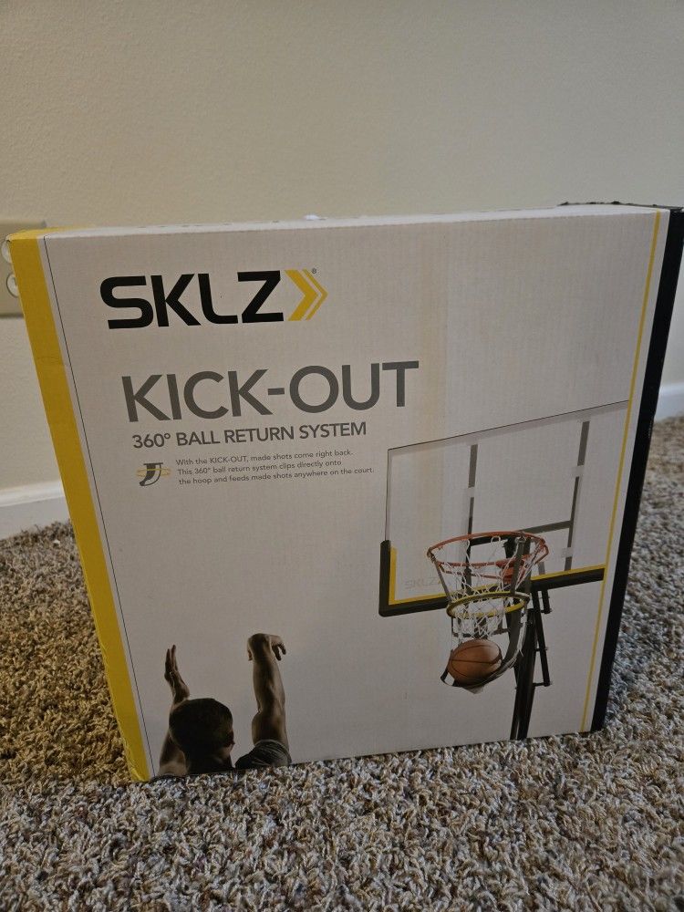 SKLZ Kick-Out 360 Degree Ball Return System