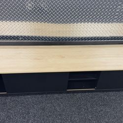 Modern 70” TV Stand / Media Console – Excellent Condition