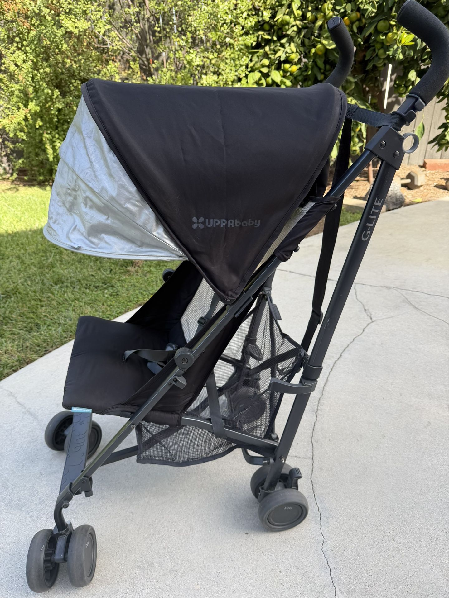 Uppababy Umbrella Stroller G-lite