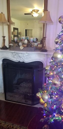 Holiday Candle Holder Center Piece 