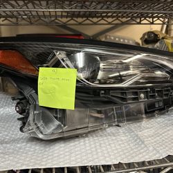 2022 Toyota Mirai Headlight