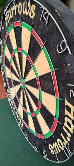 Harrow's Official Competition Bristle Dartboard
