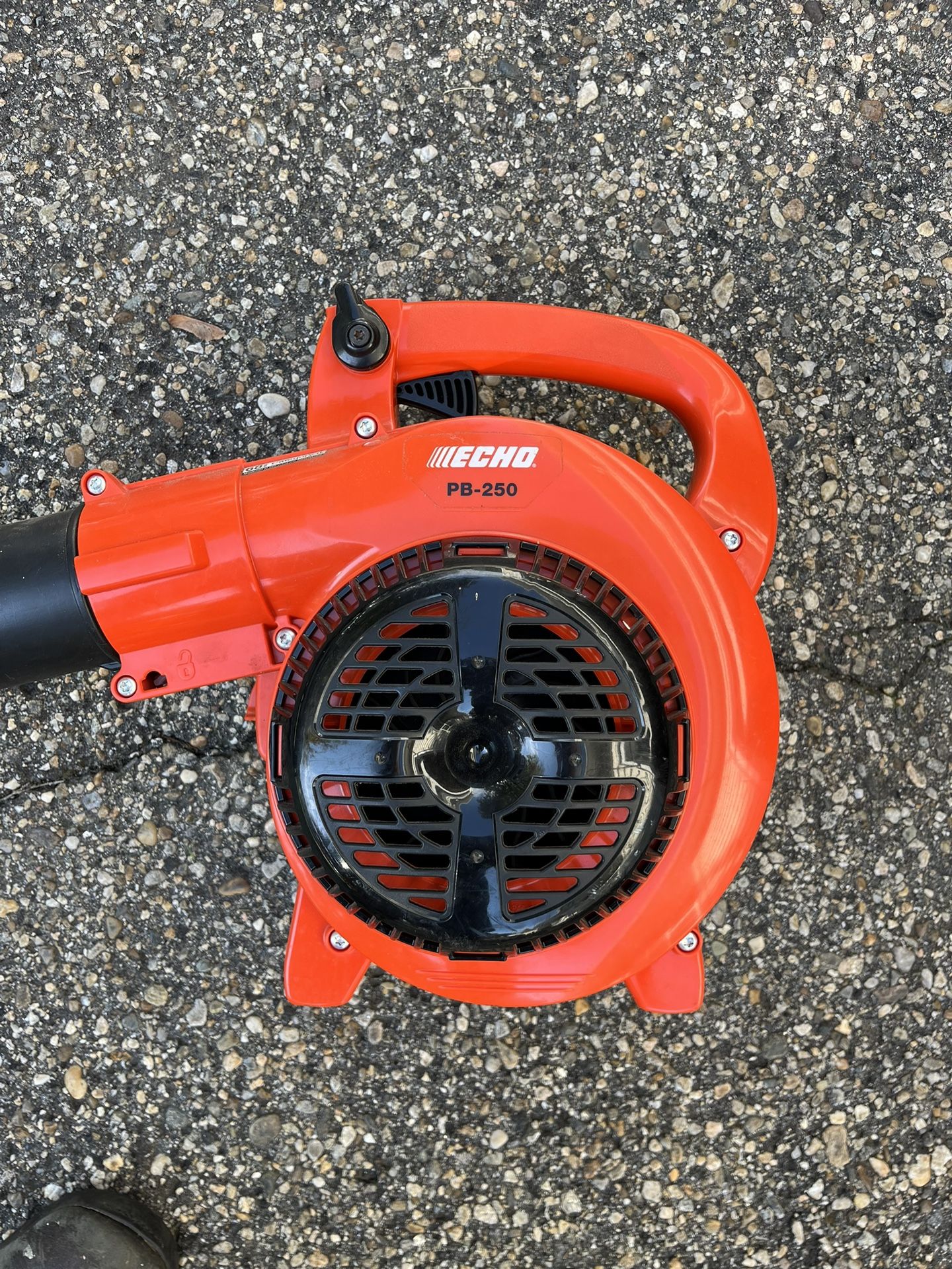 Leaf Blower 