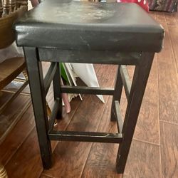 Free Bar Stool