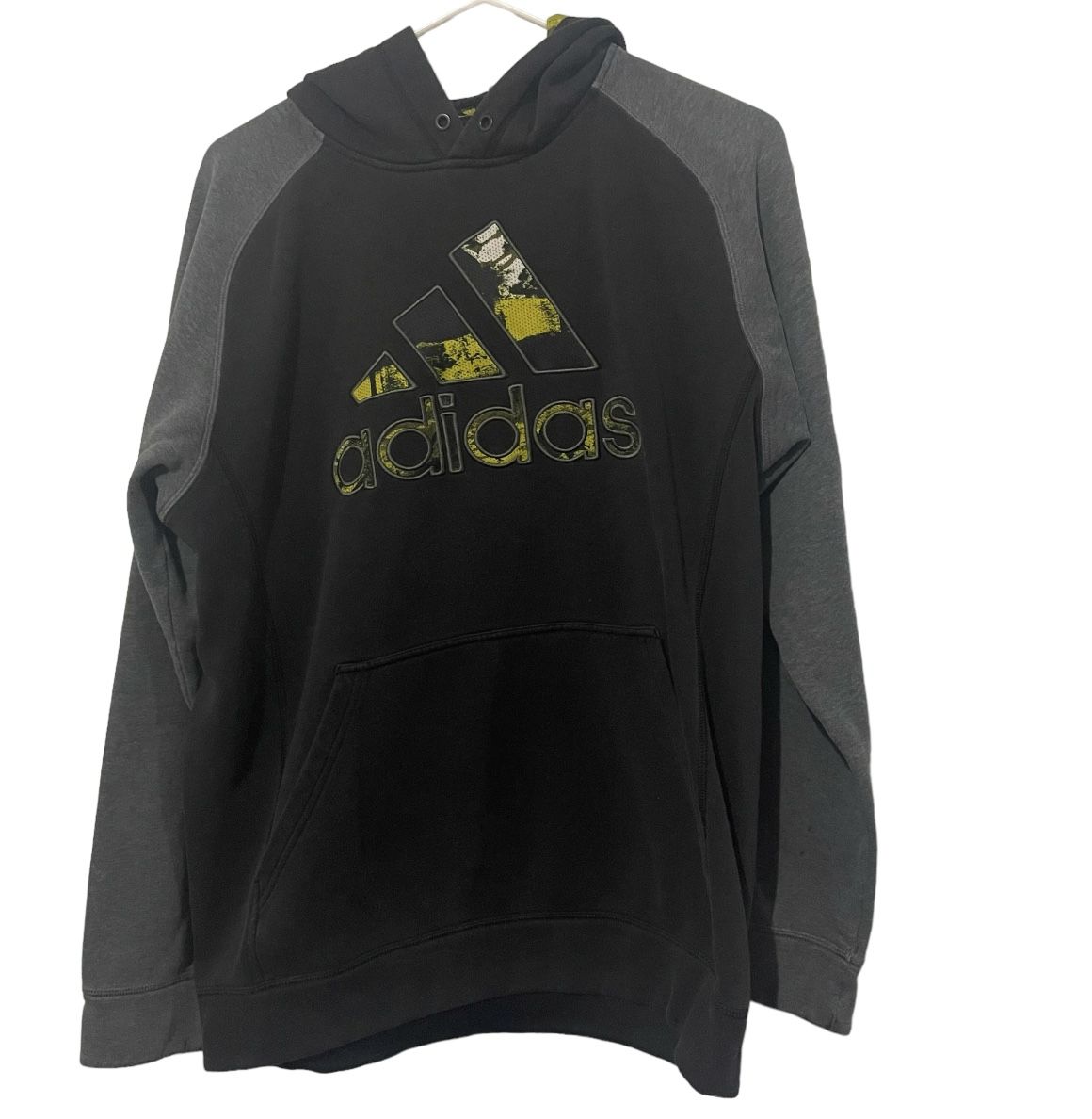 Adidas Sample Hoodie Men’s Size Medium Sweater Pullover Drawstring Sports