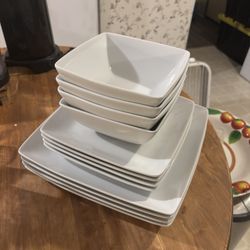 Better Homes And Gardens Dish Set