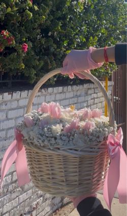 Rose Basket | Ramo Buchon | Bloom Basket