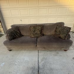 Sofa couch - Delivery available