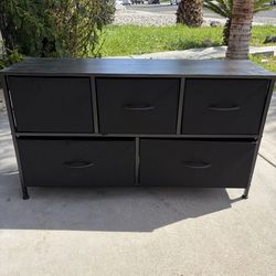 Black double tiered 5-drawer dresser