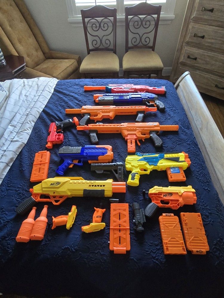 Nerf Guns Total 9 Pieces
