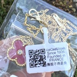 Clover necklace / Van cleef / Vca