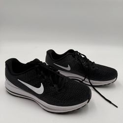 Size 8.5 - Nike Air Zoom Vomero 13 Black/White, Style : 922909-001 Sneakers