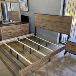 New Bedroom Set 4 Pieces 