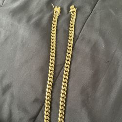 Gold Cuban Link Chain 