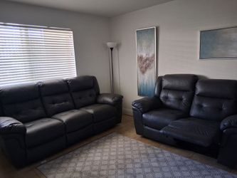 Lazy boy Grey leather couchs