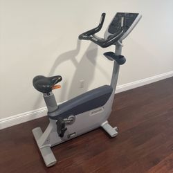 PRECOR Commercial Upright Bike - UBK 815